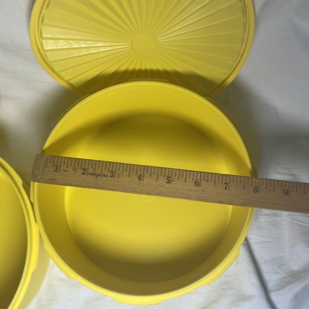 🎉TAKE $10 OFF! 2 Vintage Tupperware - Picture 4 of 7